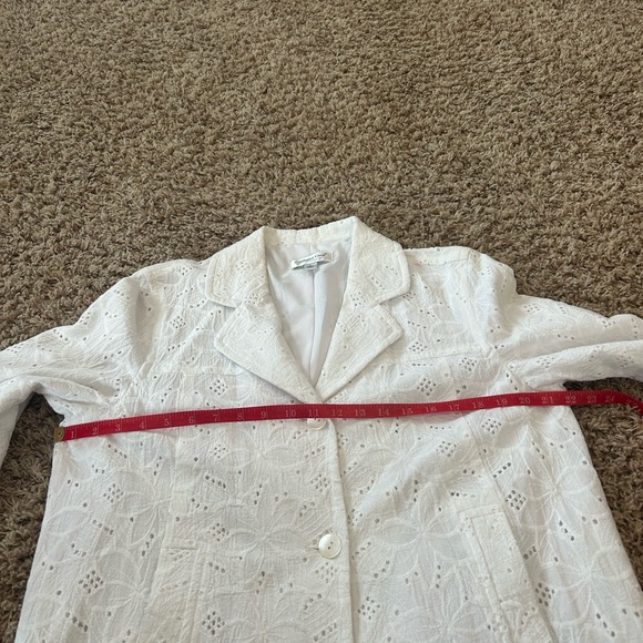 Coldwater Creek Women’s lace jacket. - Picture 4 of 4